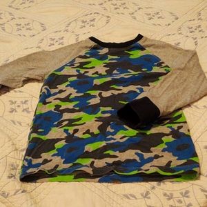 Boys Gymboree camo long sleeve tee shirt 4T